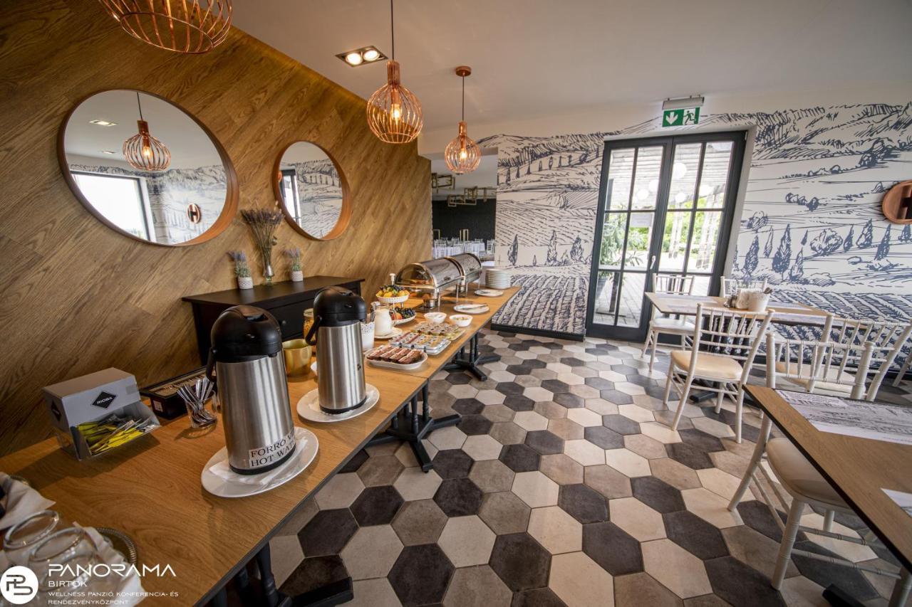 Győrújbarát Panorama Birtok - Wellness Panzio, Konferencia Es Rendezvenykoezpont Bed & Breakfast エクステリア 写真